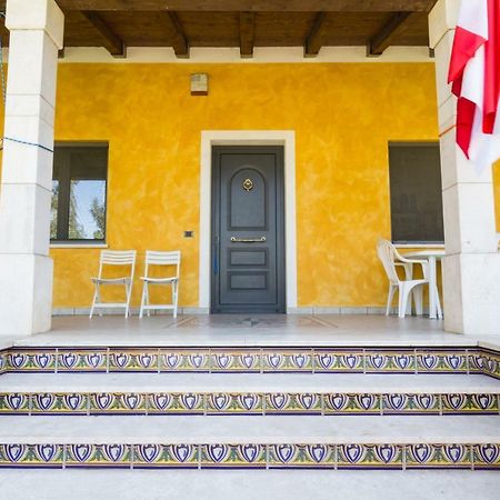 A Villa Ada b&b Arborea Esterno foto