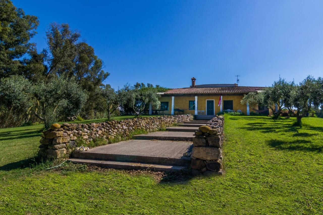 A Villa Ada b&b Arborea Esterno foto
